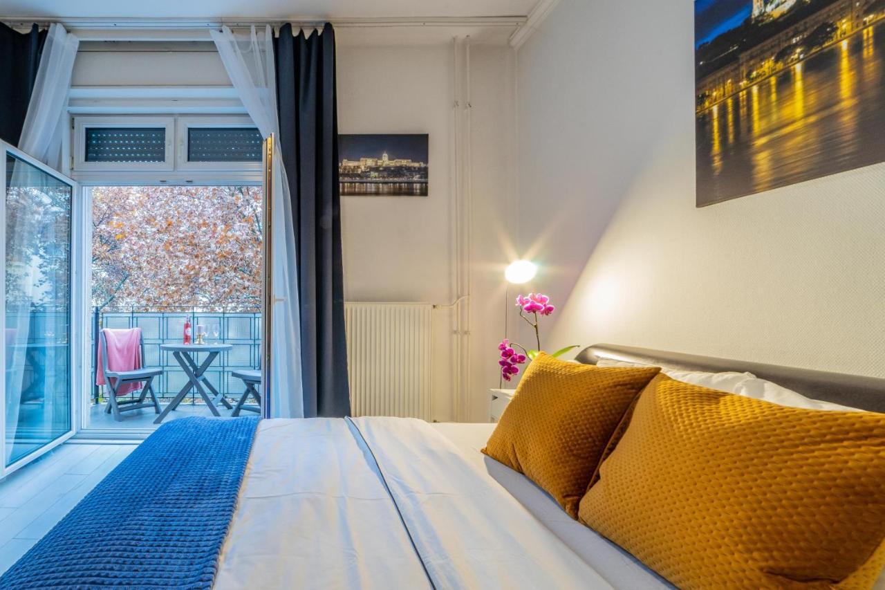 Del Mar Apartment บูดาเปสต์ ภายนอก รูปภาพ