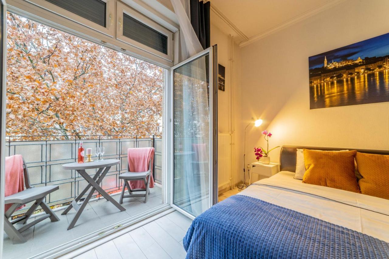 Del Mar Apartment บูดาเปสต์ ภายนอก รูปภาพ