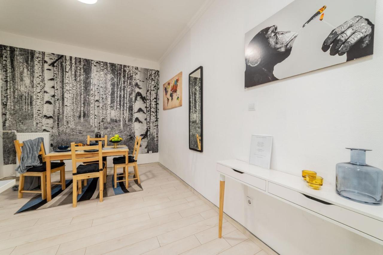 Del Mar Apartment บูดาเปสต์ ภายนอก รูปภาพ