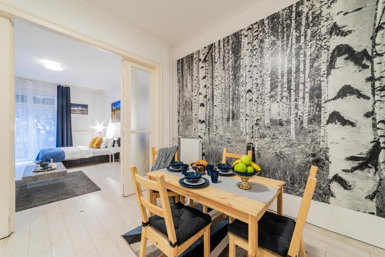 Del Mar Apartment บูดาเปสต์ ภายนอก รูปภาพ